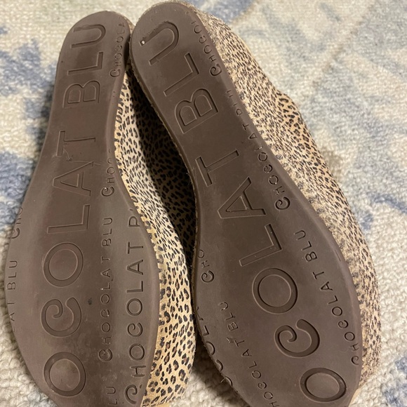 Chocolat Blu wedges size 7.5 animal print 🦒 - Picture 2 of 7